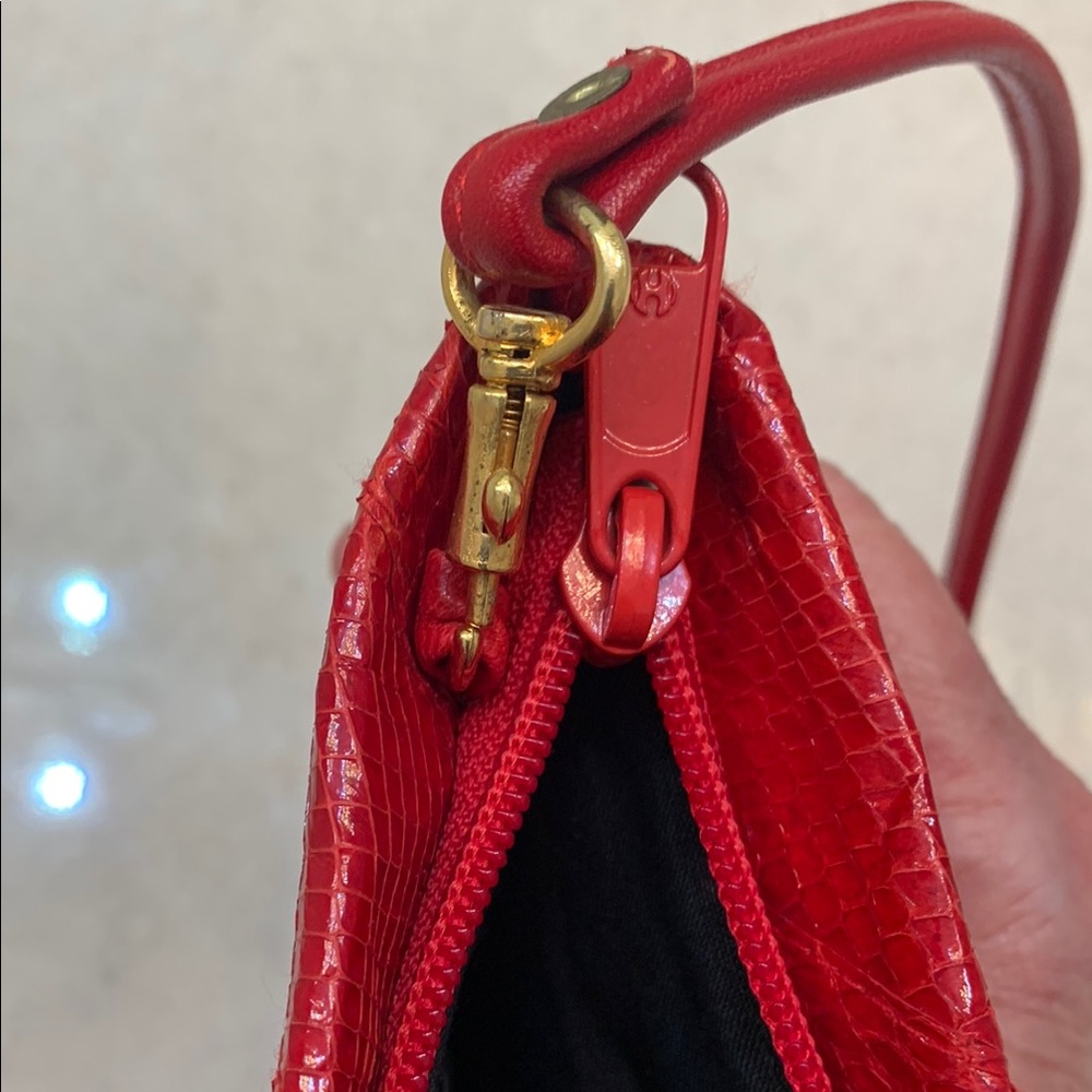 Elegant Red Snakeskin Leather Purse - Picture 5 of 5
